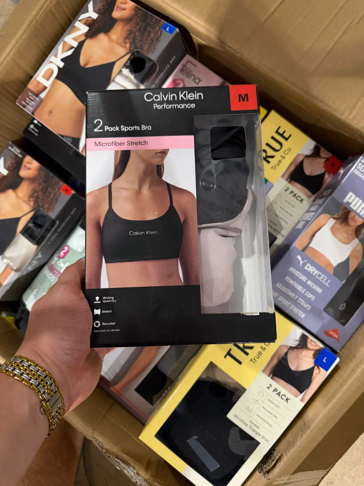 Lote de liquidación: Mix Cajas Mujer Costco – Ropa Interior y Deportiva (Sets) (50 Uds)