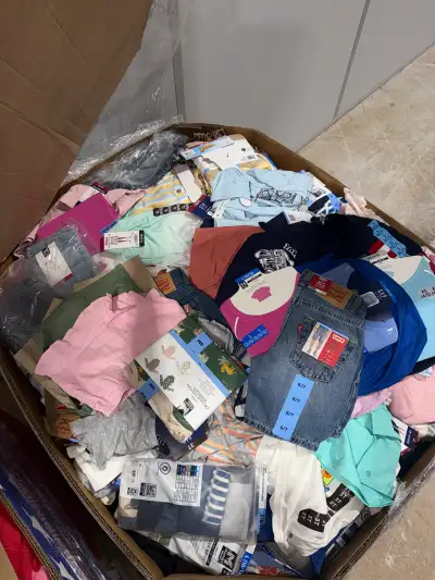 Lote de liquidación: SAMS CLUB KIDS PALLET 500 U